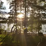 Ferienhaus Zakatek Wdzydze -domek Nr 7 W Pierwszej Linii Od Jeziora *