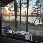Zakatek Wdzydze -domek Nr 7 W Pierwszej Linii Od Jeziora Ferienhaus