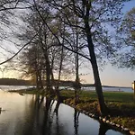 Zakatek Wdzydze -domek Nr 7 W Pierwszej Linii Od Jeziora