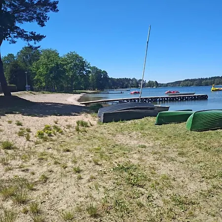 Zakatek Wdzydze -domek Nr 7 W Pierwszej Linii Od Jeziora Hébergement de vacances *