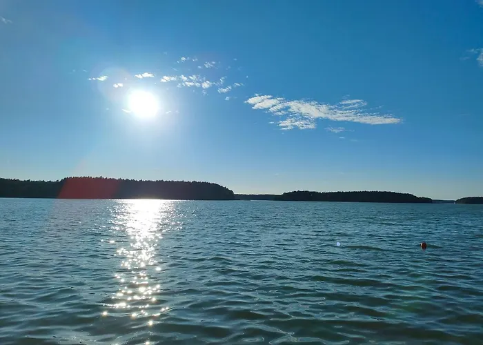 Дом отдыха Zakatek Wdzydze -domek Nr 7 W Pierwszej Linii Od Jeziora Борск