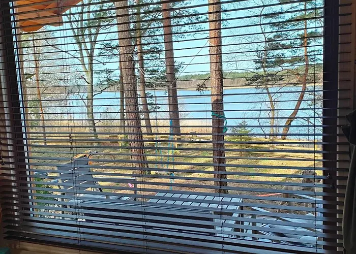 Дом отдыха Zakatek Wdzydze -domek Nr 7 W Pierwszej Linii Od Jeziora Борск